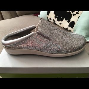 Walking Cradles Slip-on